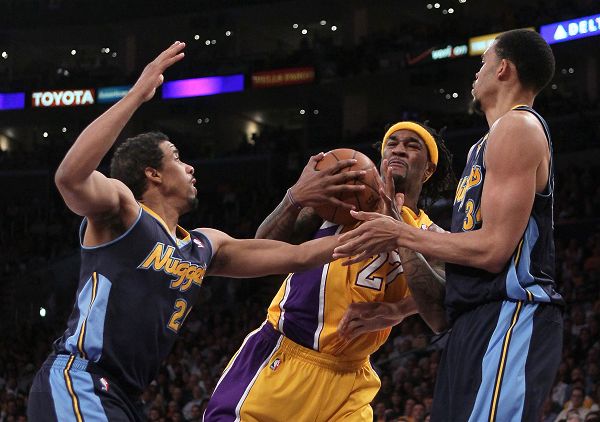 得益于其完 得益于其完